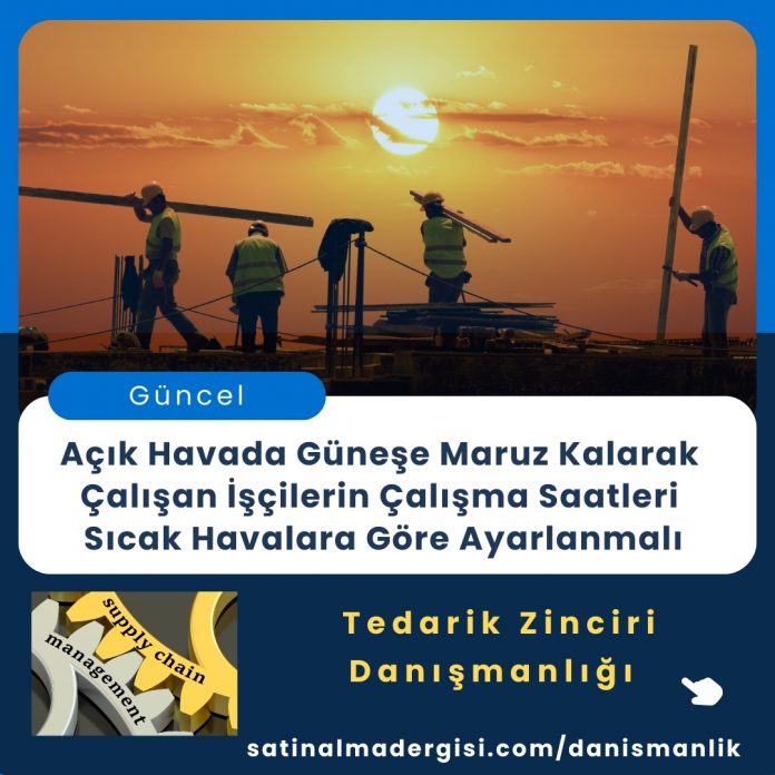 Satınalma Eğitimi Açık Havada Güneşe Maruz Kalarak Çalışan İşçiler