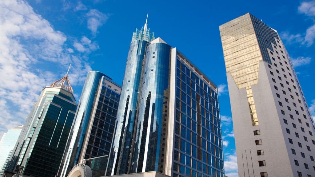 Plaza Ofis Bina Havalimanı Terminal İdari İşler Tesis Yönetimi Eğitimi